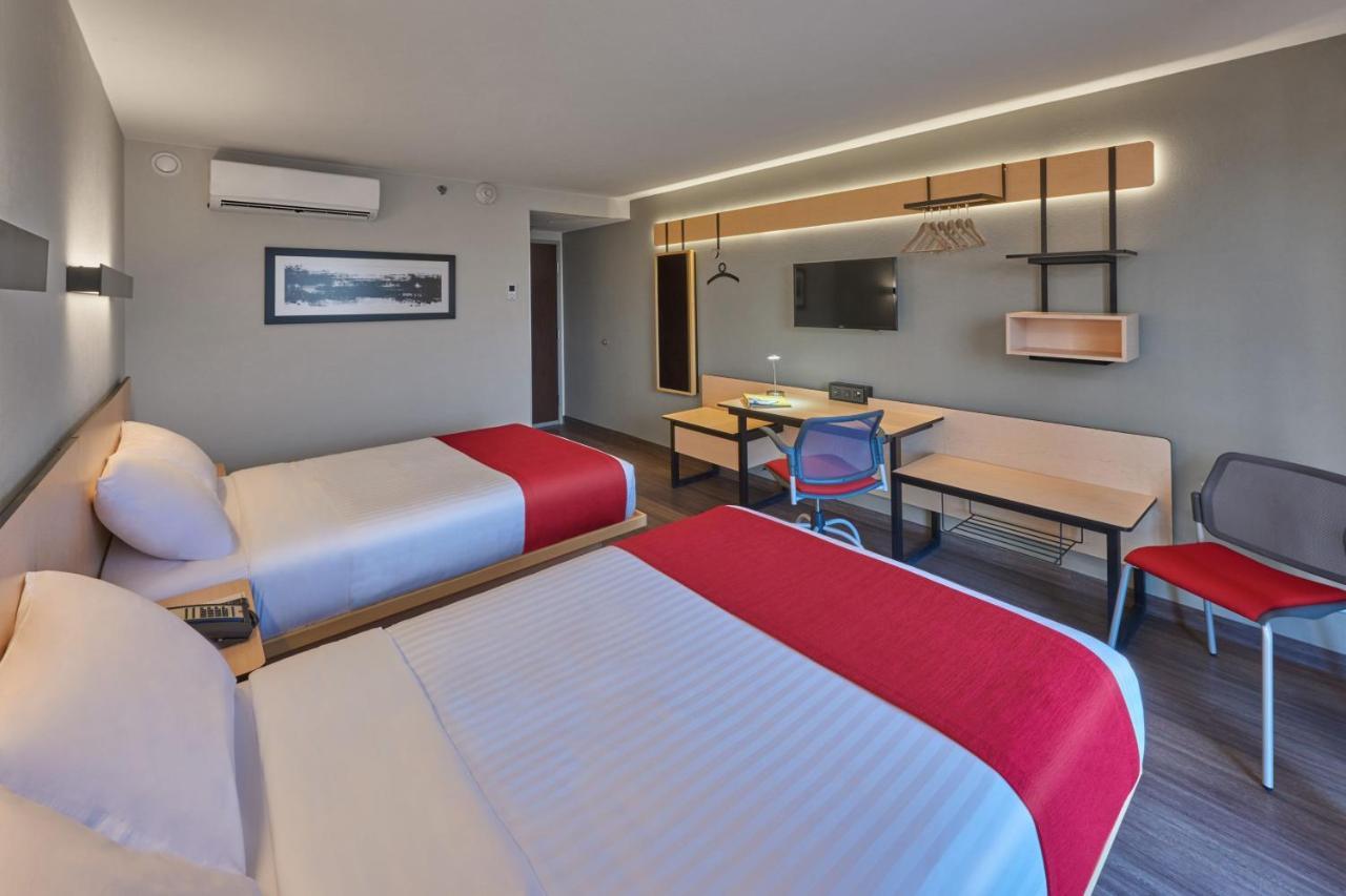City Express By Marriott Mérida Buitenkant foto
