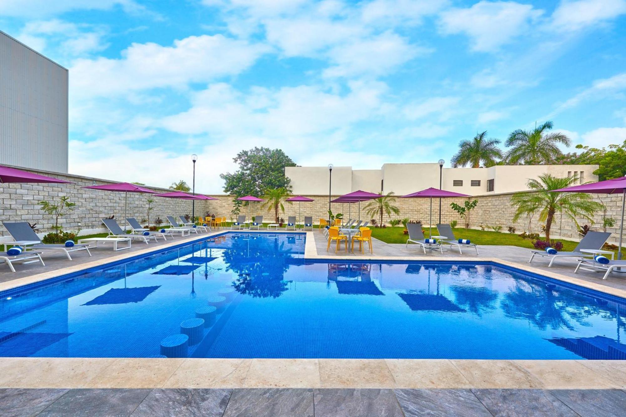City Express By Marriott Mérida Buitenkant foto