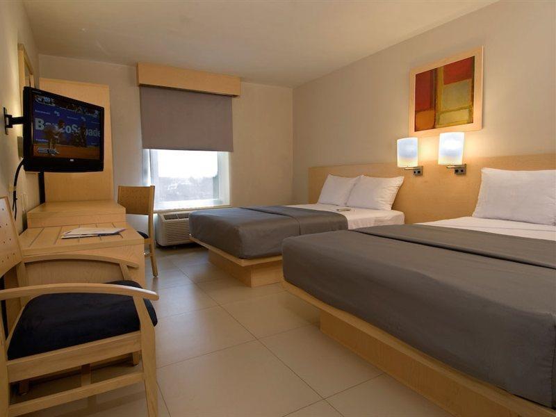 City Express By Marriott Mérida Buitenkant foto